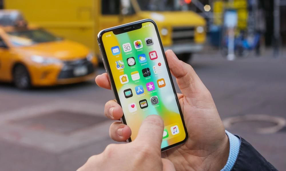 Apple: Κρατήστε τα iphone μακριά από βηματοδότες και απινιδωτές